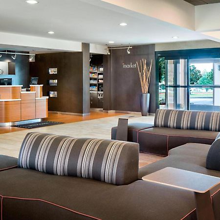 Courtyard By Marriott Dallas Arlington Entertainment District Exteriör bild