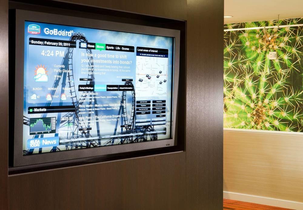 Courtyard By Marriott Dallas Arlington Entertainment District Exteriör bild