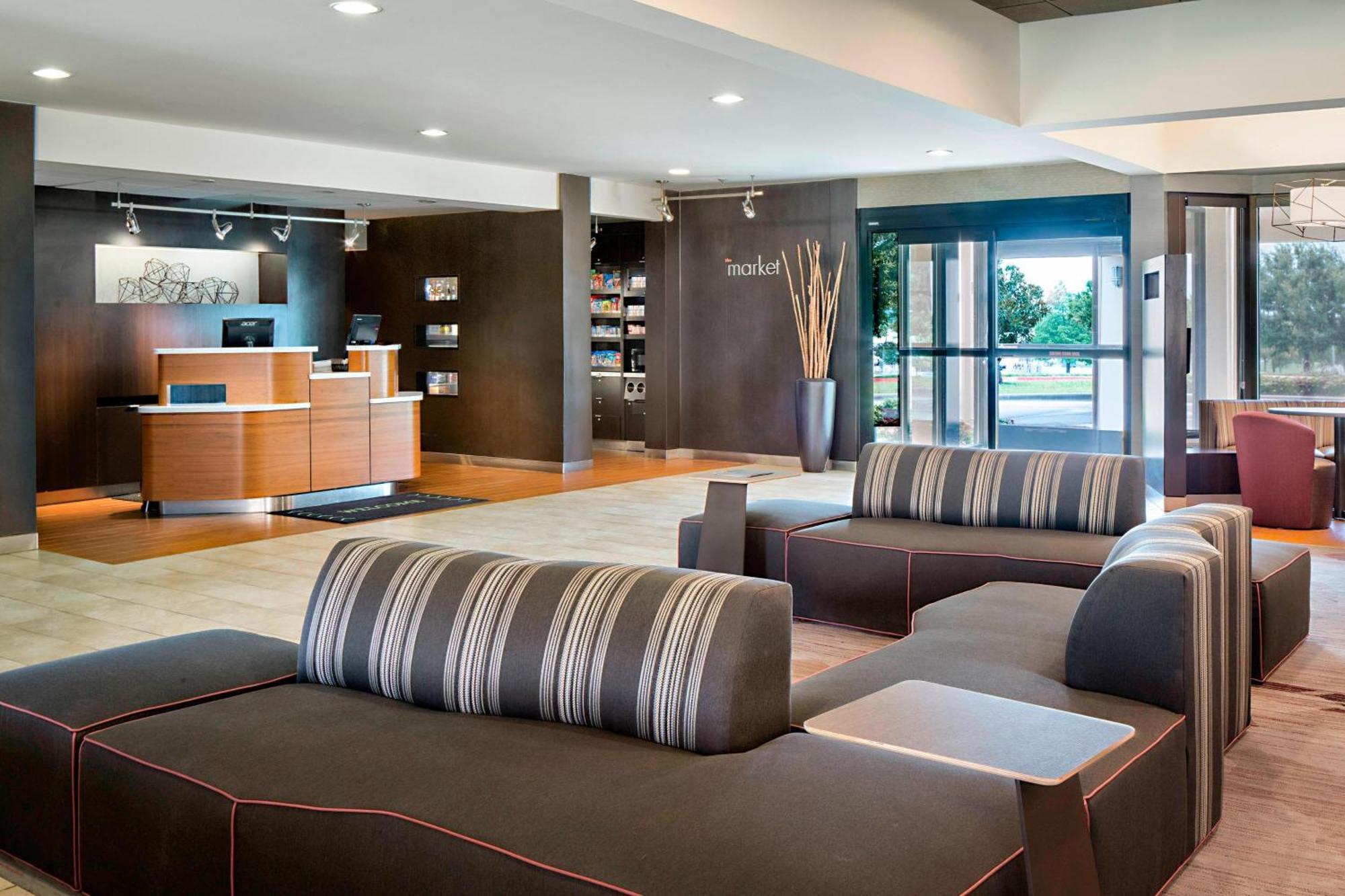 Courtyard By Marriott Dallas Arlington Entertainment District Exteriör bild