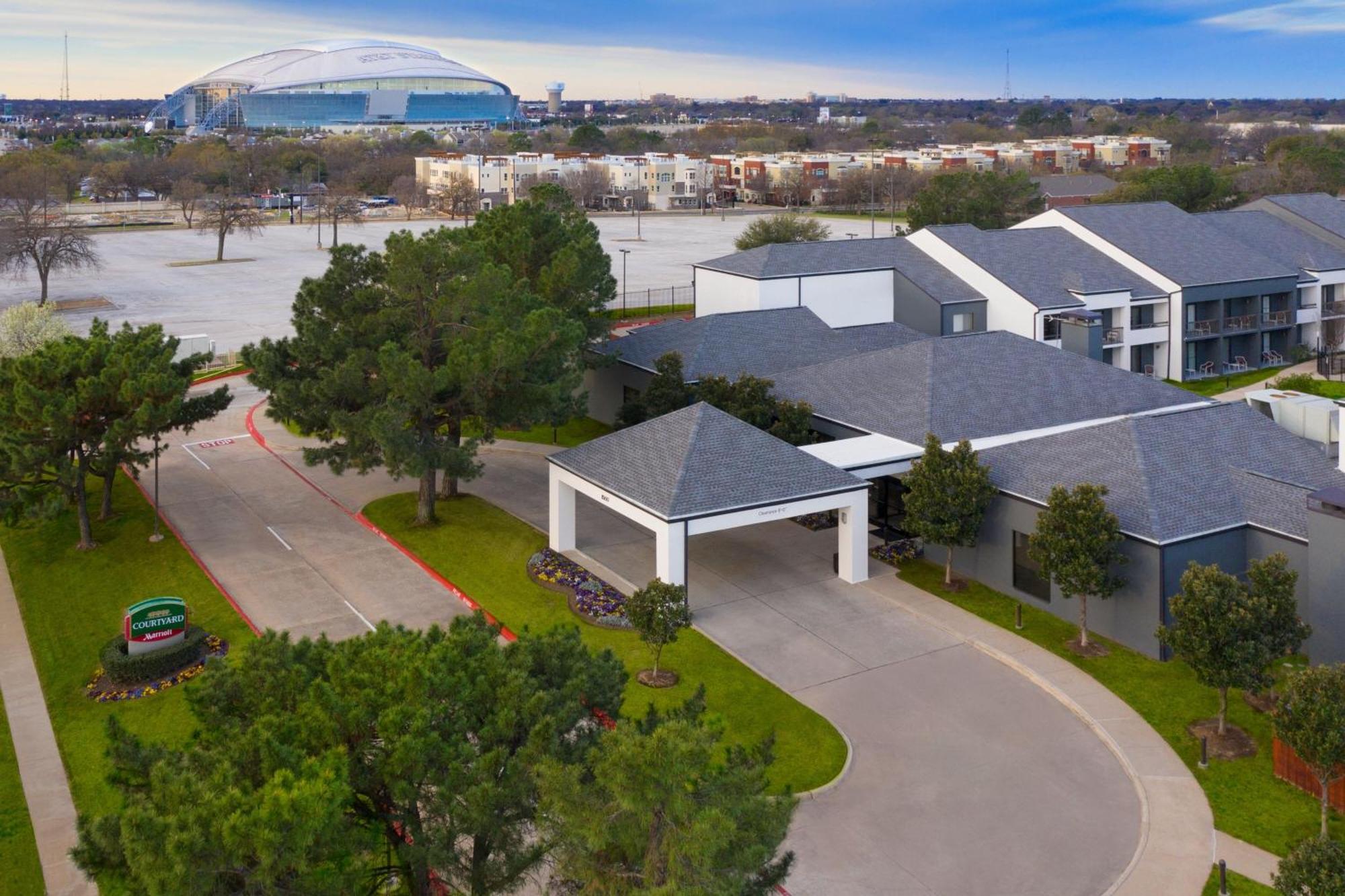 Courtyard By Marriott Dallas Arlington Entertainment District Exteriör bild