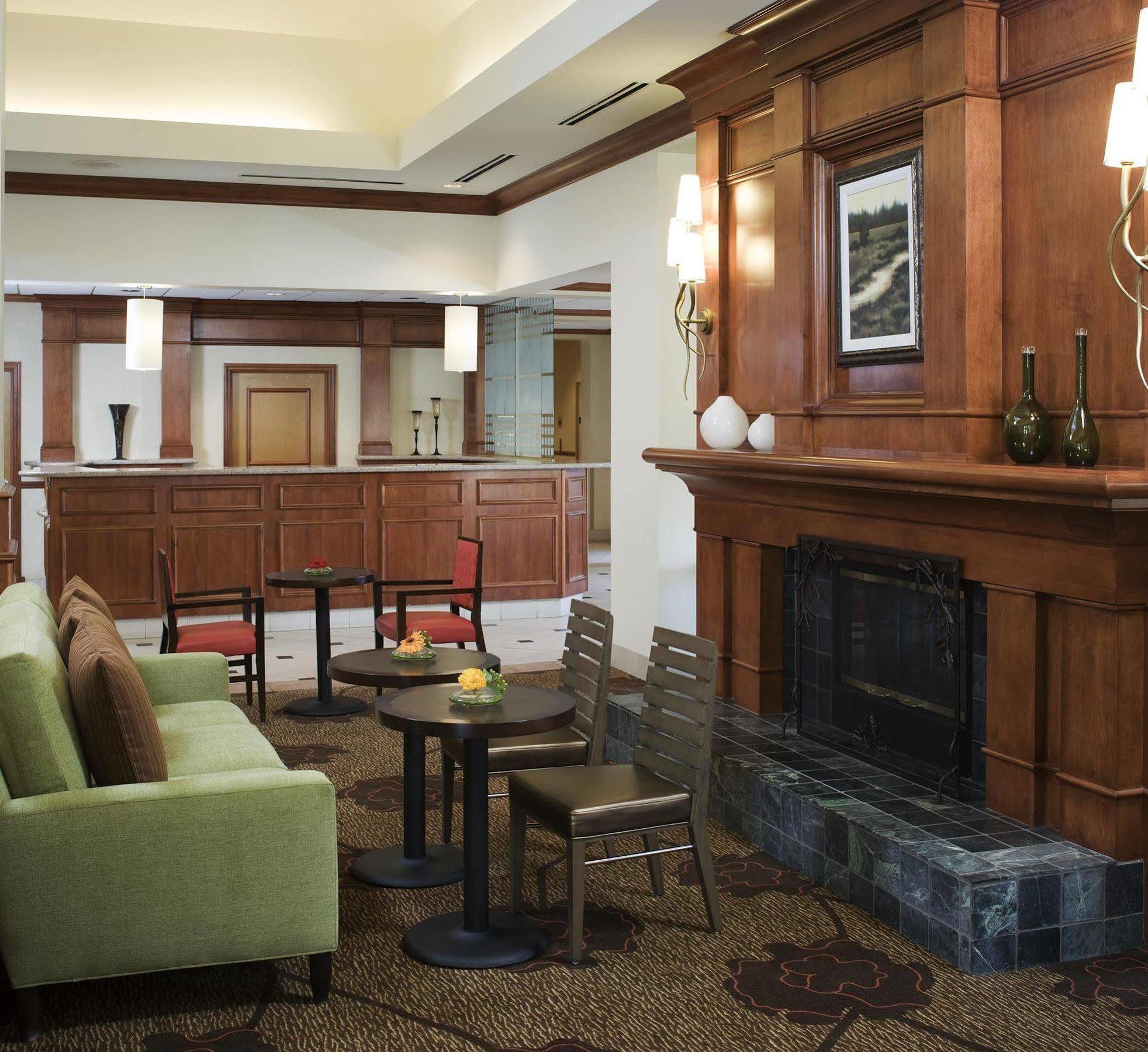 Courtyard By Marriott Dallas Arlington Entertainment District Exteriör bild